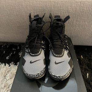 Nike Air Presto Mid Acronym